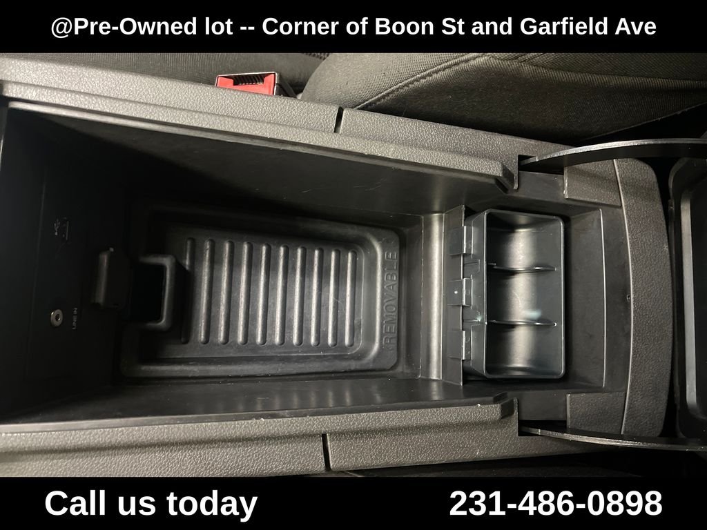 Used 2014 Black Ford SEL image 24
