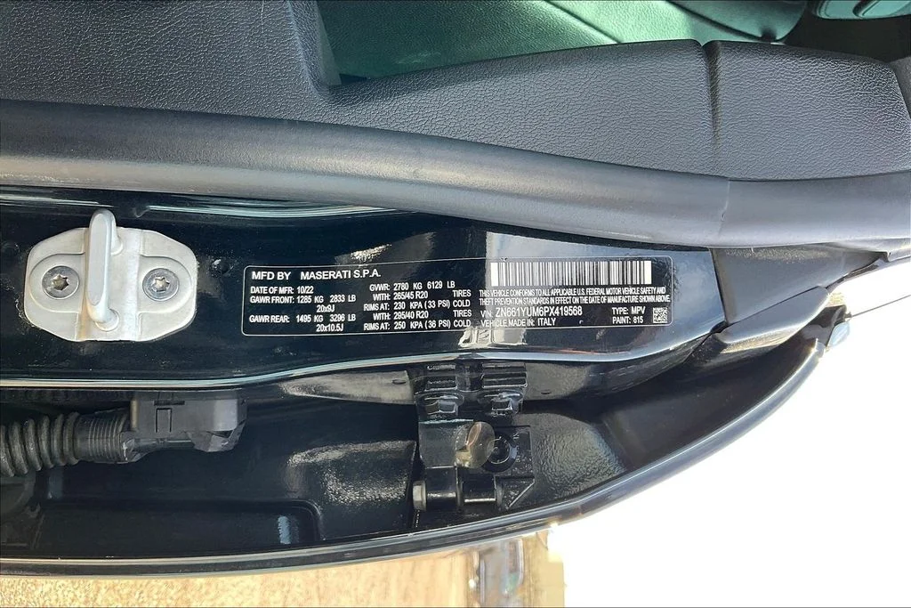 Used 2023 Black Maserati Modena image 19