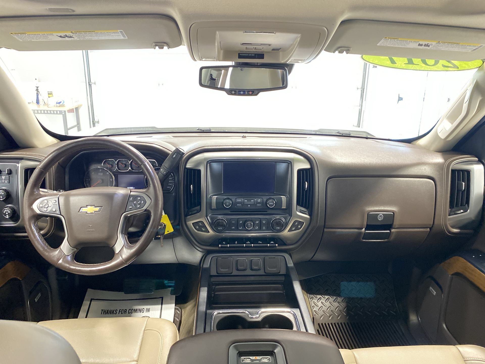 Used 2017 IRIDESCENT PEARL TRICOAT Chevrolet LTZ image 19