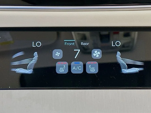 New 2026 Red Genesis 2.5T Select image 19