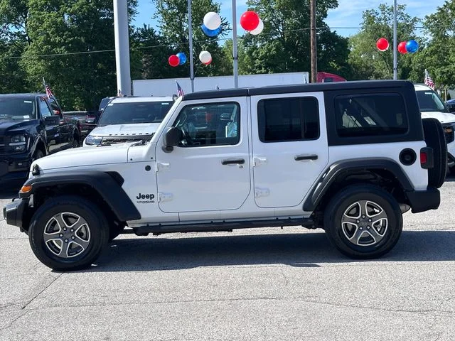 Certified Used 2022 White Jeep Unlimited Sport S image 4
