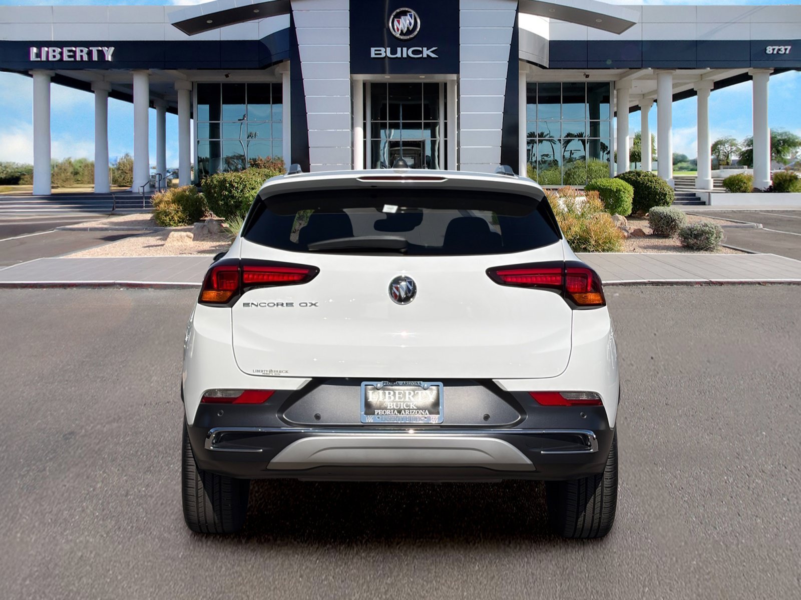 Used 2021 SUMMIT WHITE Buick Essence image 9