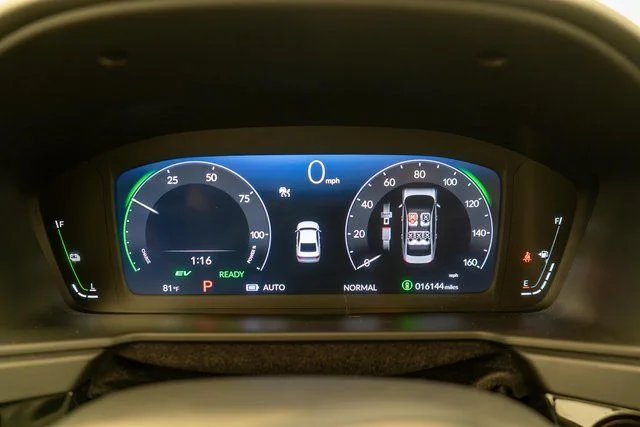 Used 2024  Honda Touring image 20