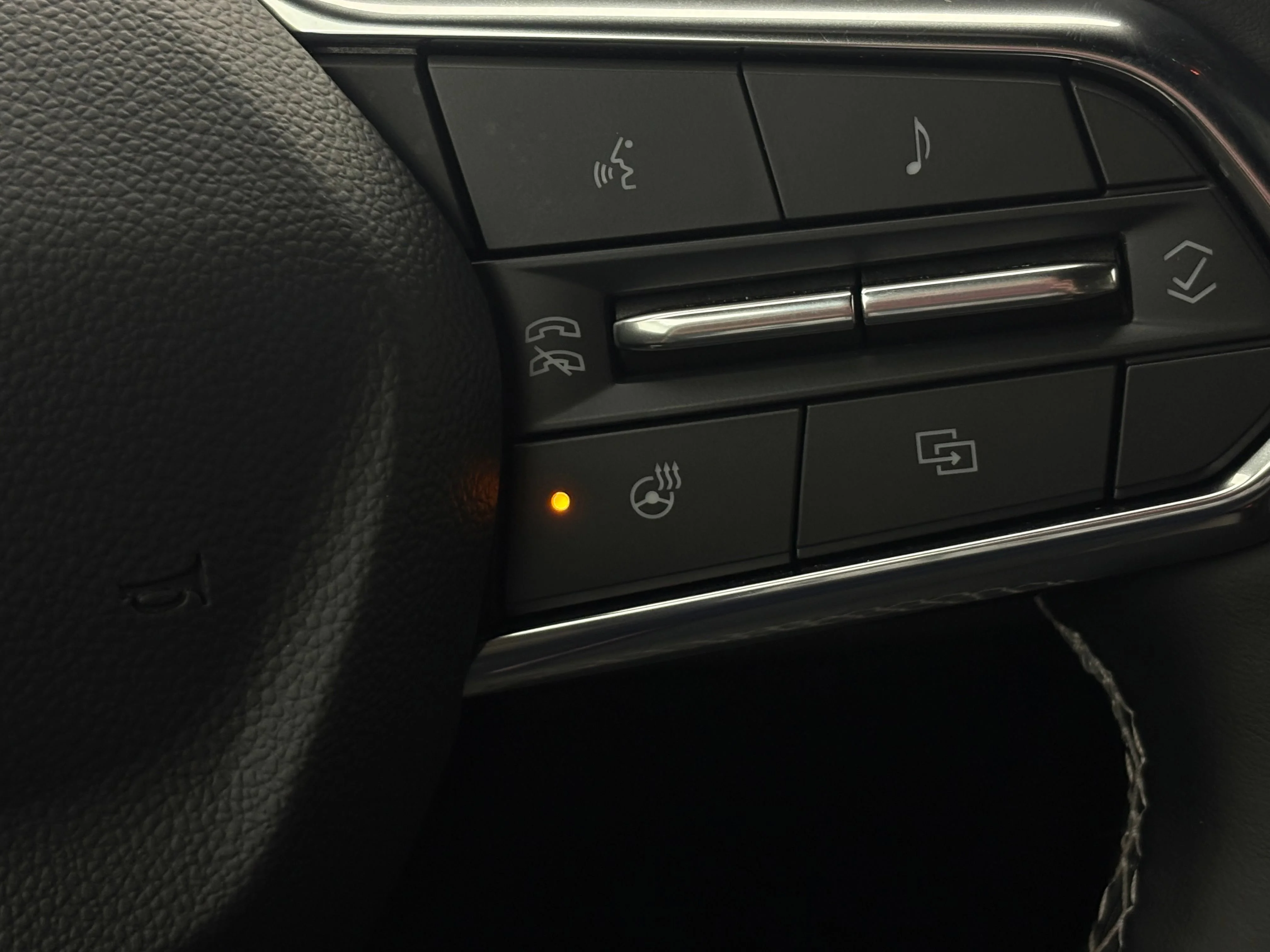 Used 2026 Sterling Gray Metallic Chevrolet LT image 22