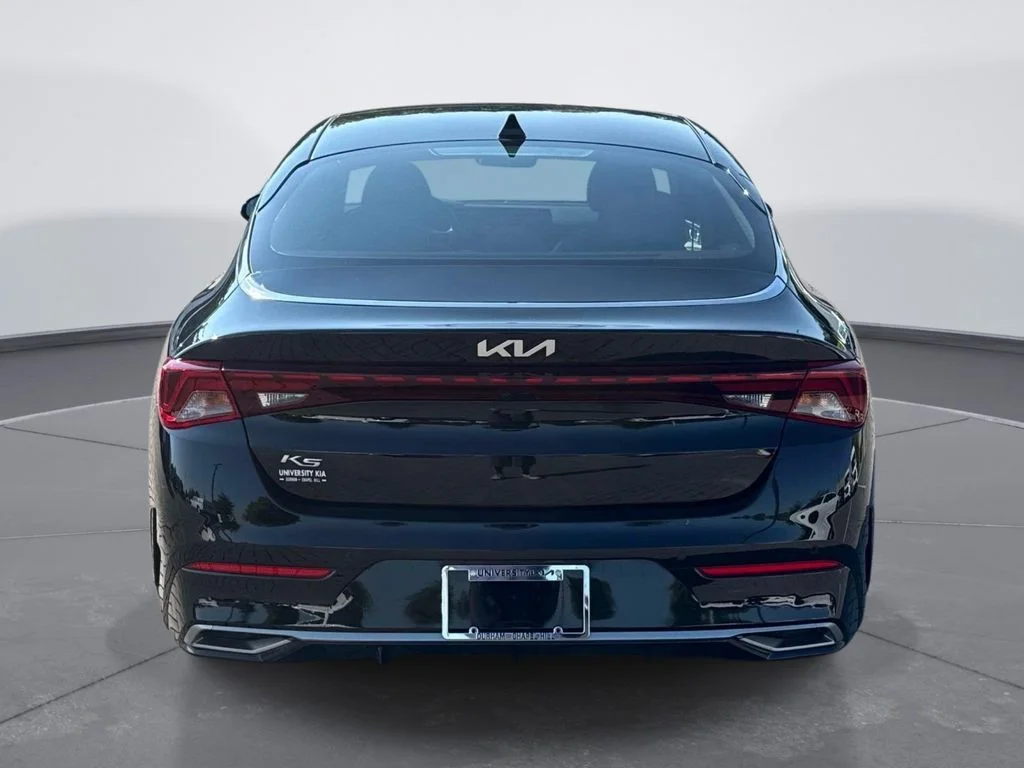 Used 2022 Black Kia EX image 6
