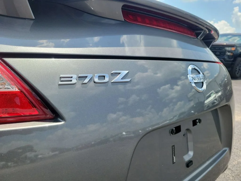 Used 2011 Gray Nissan 2dr Cpe Auto image 25