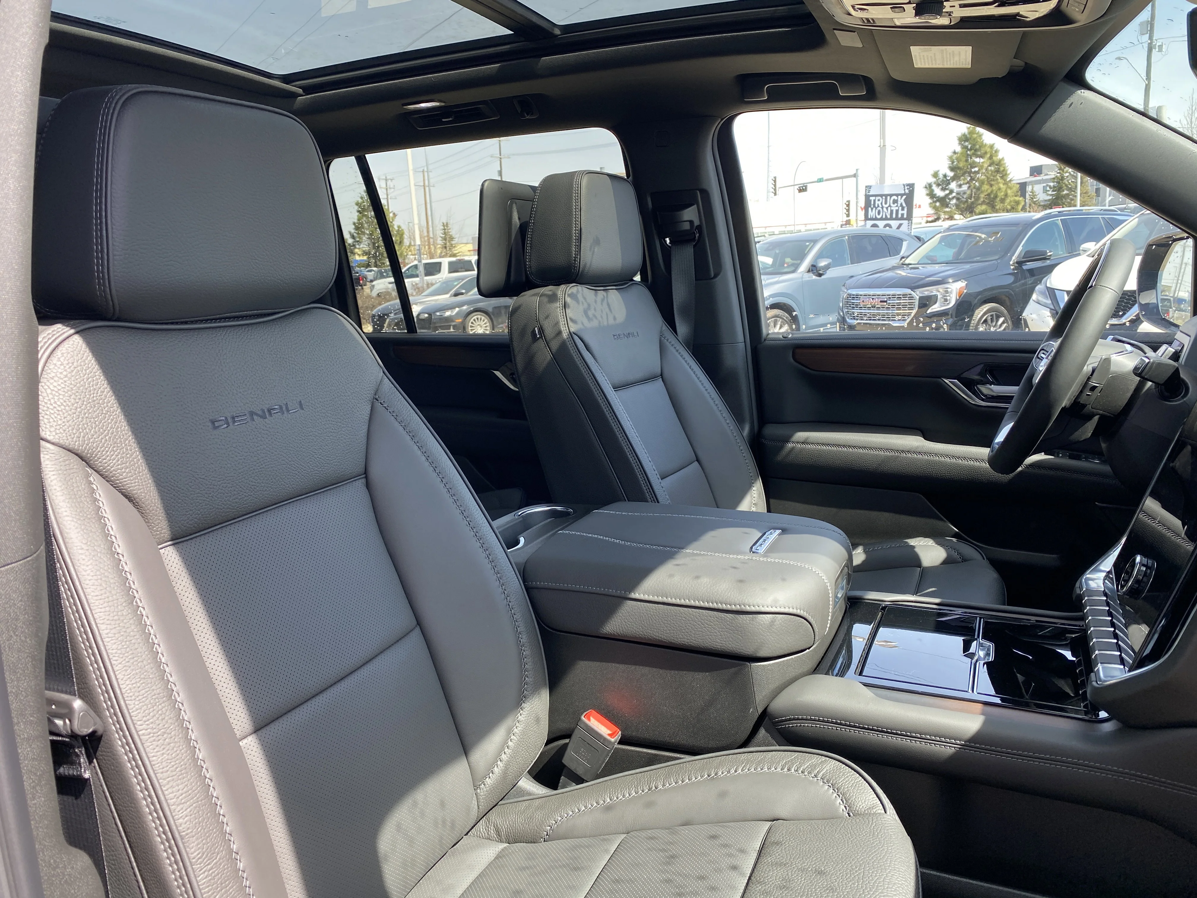 New 2026 ONYX BLACK GMC Denali image 31