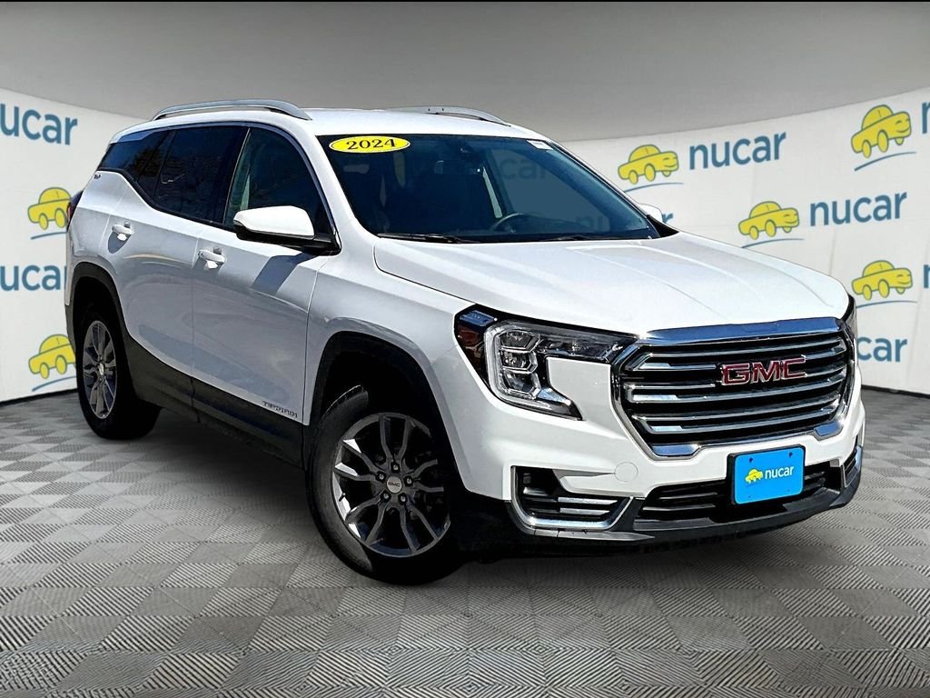 Used 2024 White GMC SLT image 1