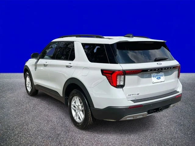 New 2027 Avalanche Gray Ford Active image 5