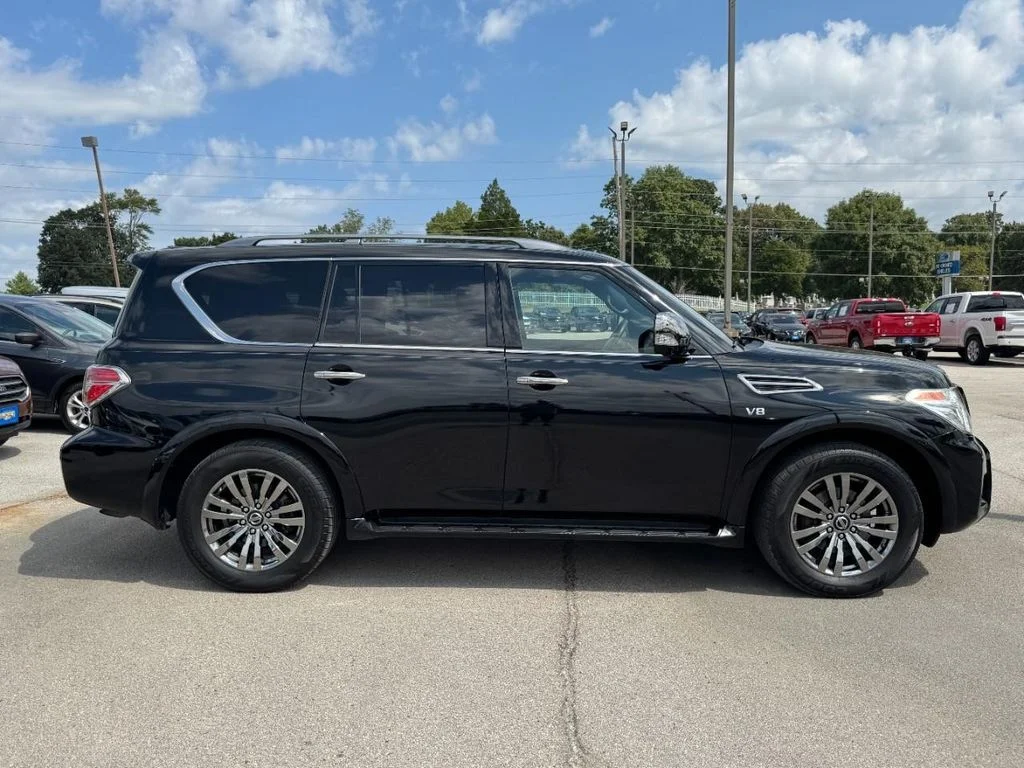 Used 2019 Black Nissan Platinum image 2