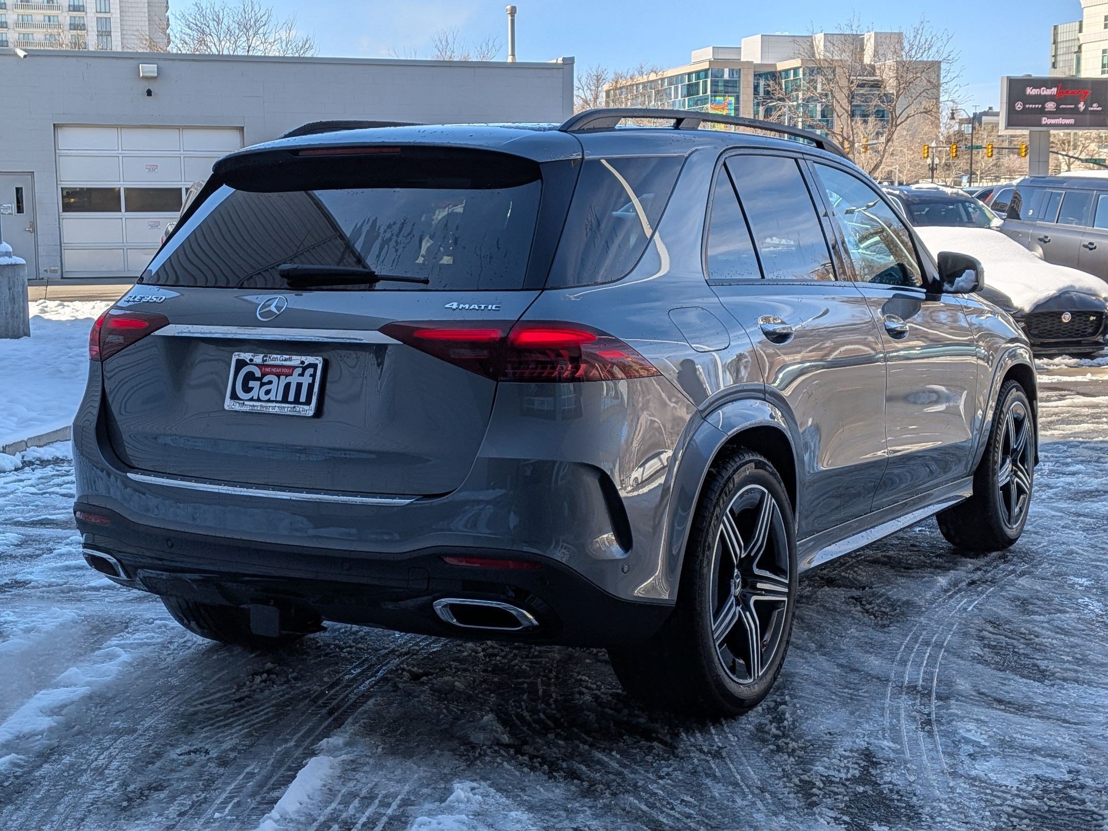 New 2026 Selenite Grey Metallic Mercedes-Benz GLE 350 image 22
