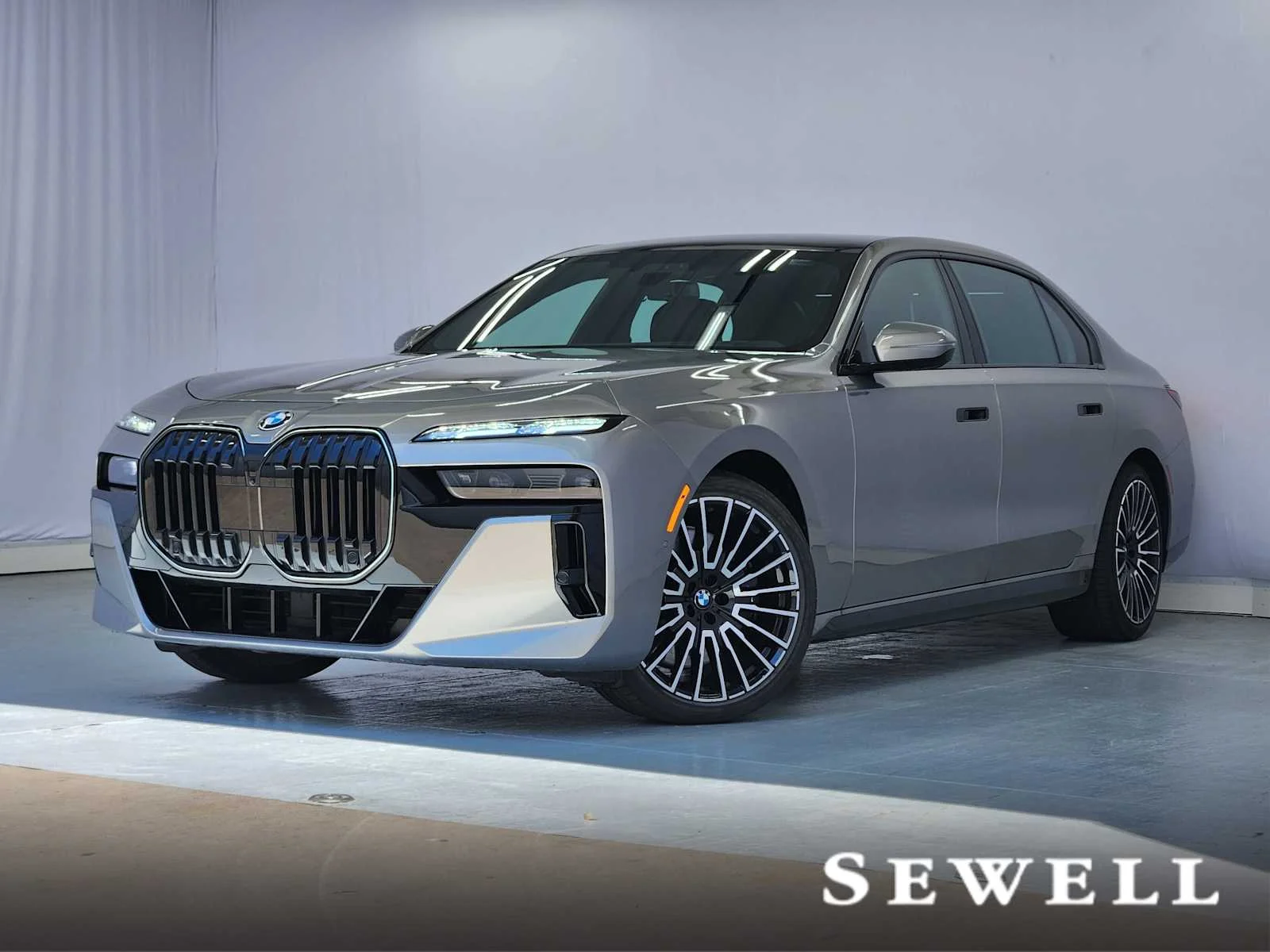 2025 BMW 7 Series 760i xDrive Sedan's photo