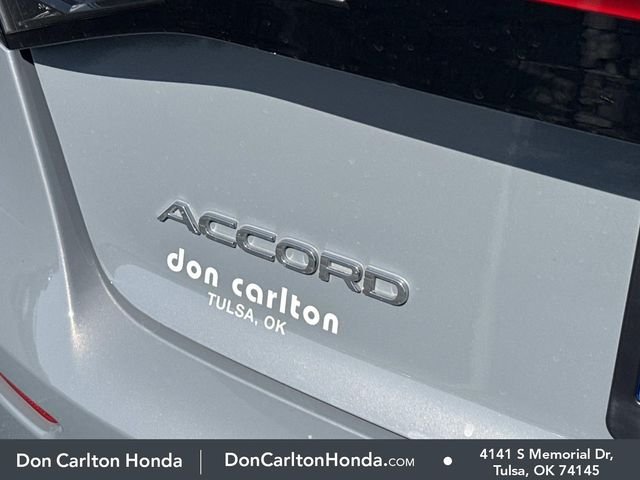 Used 2025 Urban Gray Pearl Honda Touring image 6