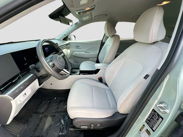 Used 2025 Green Hyundai SEL image 19