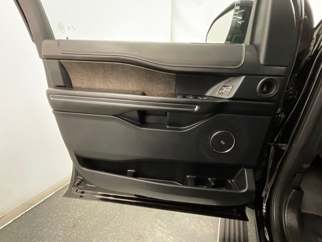 Used 2021 Black Ford Limited image 9