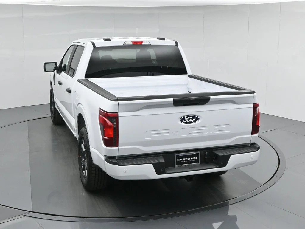 New 2026 Oxford White Ford STX image 39