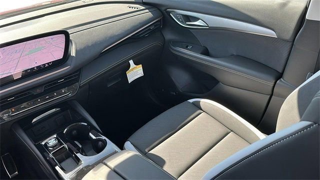 2025 Buick Envision Sport Touring - Photo 18