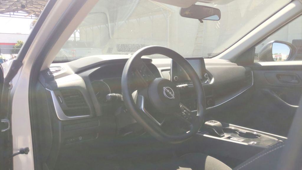 Used 2024 Silver Nissan S image 19
