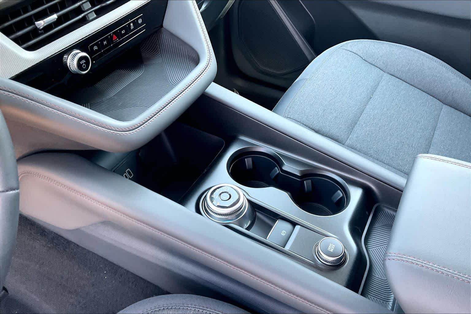 New 2026 Carbonized Gray Metallic Ford Active image 7