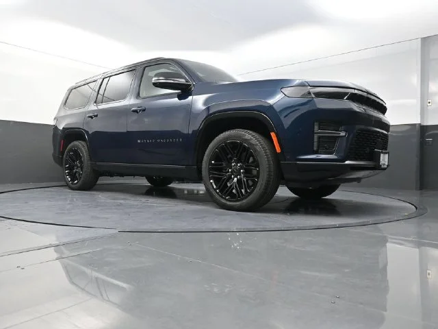 New 2026 Fathom Blue Pearl-Coat Exterior Paint Jeep Limited Reserve image 18