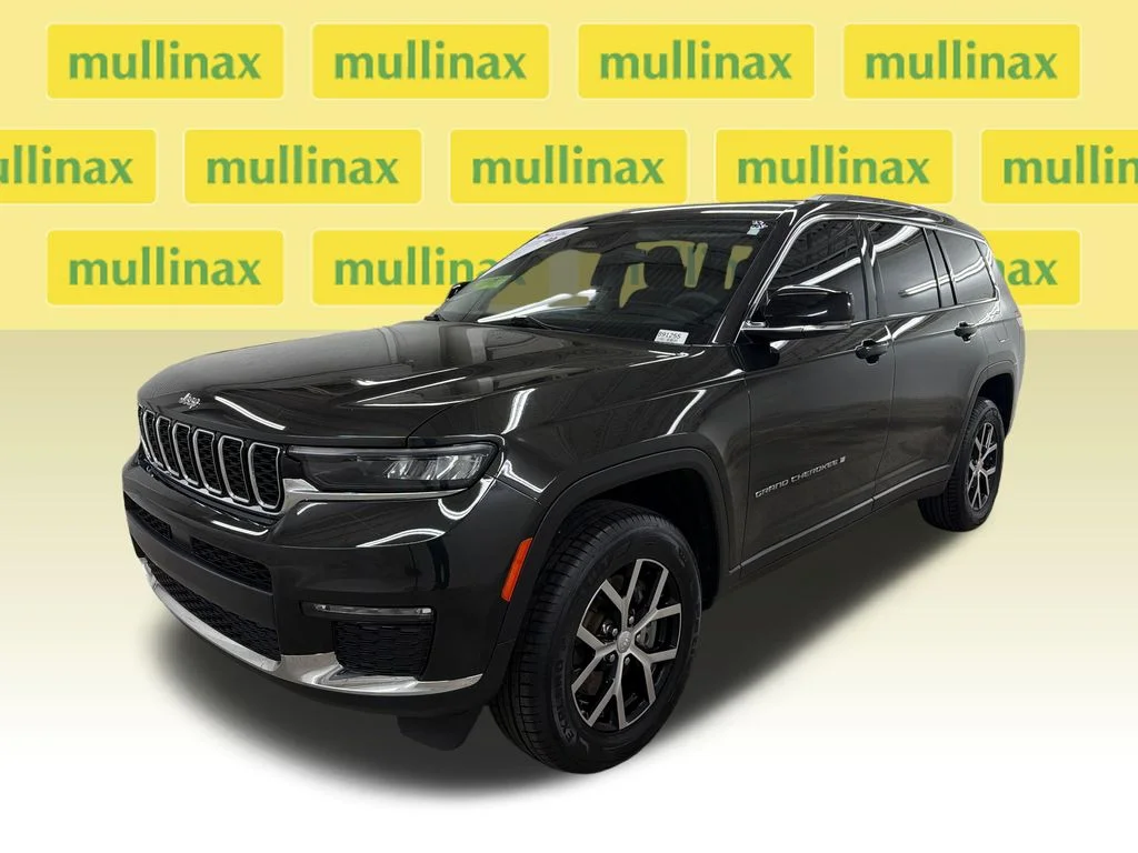 Certified Used 2023 Gray Jeep Limited image 14