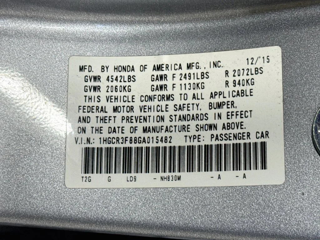 Used 2016 Silver Honda EX-L image 41