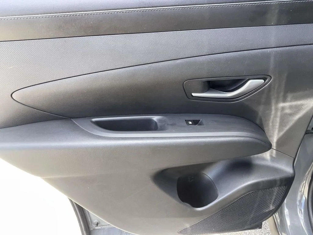 Used 2025 Gray Hyundai SEL image 11