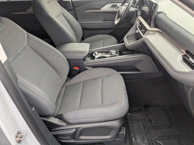 New 2026 Space White Metallic Ford Active image 22