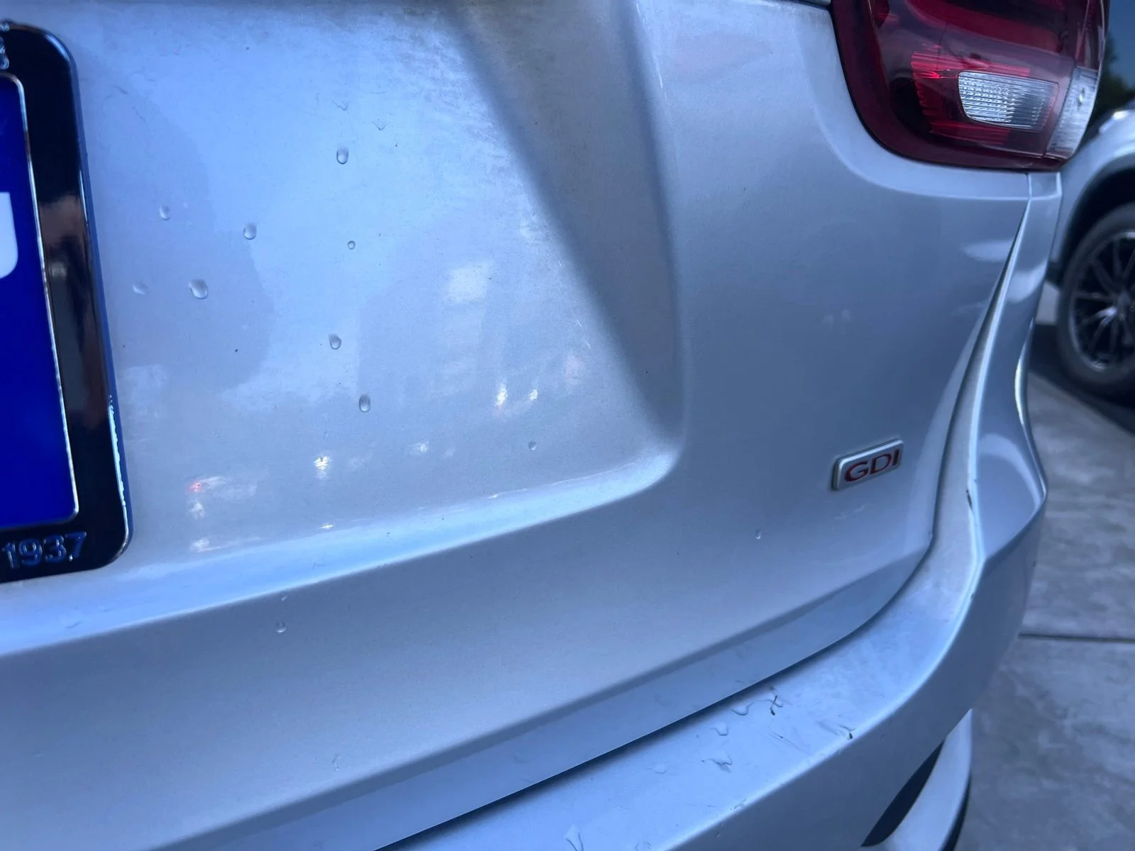 Used 2019 Sparkling Silver Kia L image 9