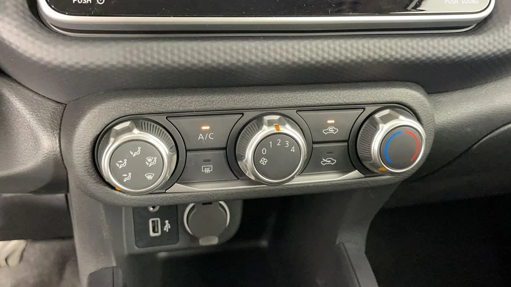 2025 Nissan KICKS PLAY Base - Photo 20