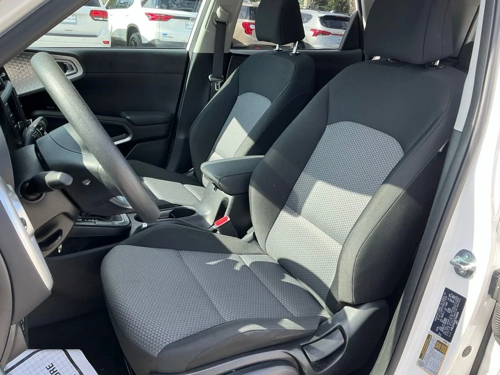 Used 2025 White Kia LX image 30