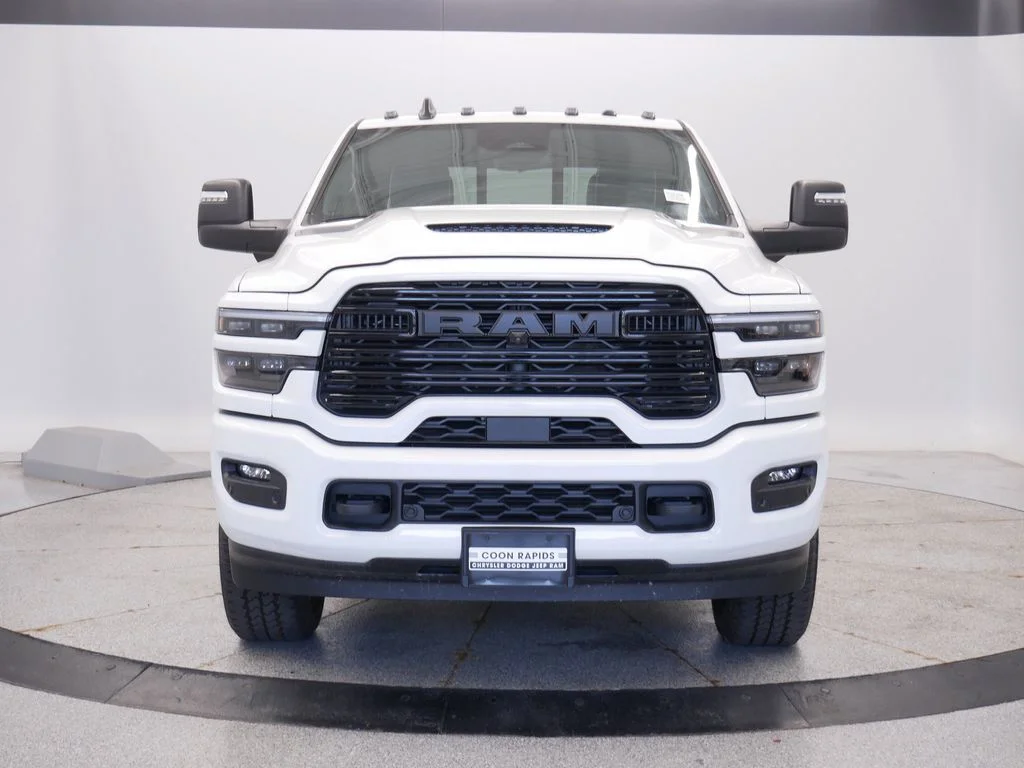 New 2026 Bright White Clear-Coat Exterior Paint Ram Laramie image 10
