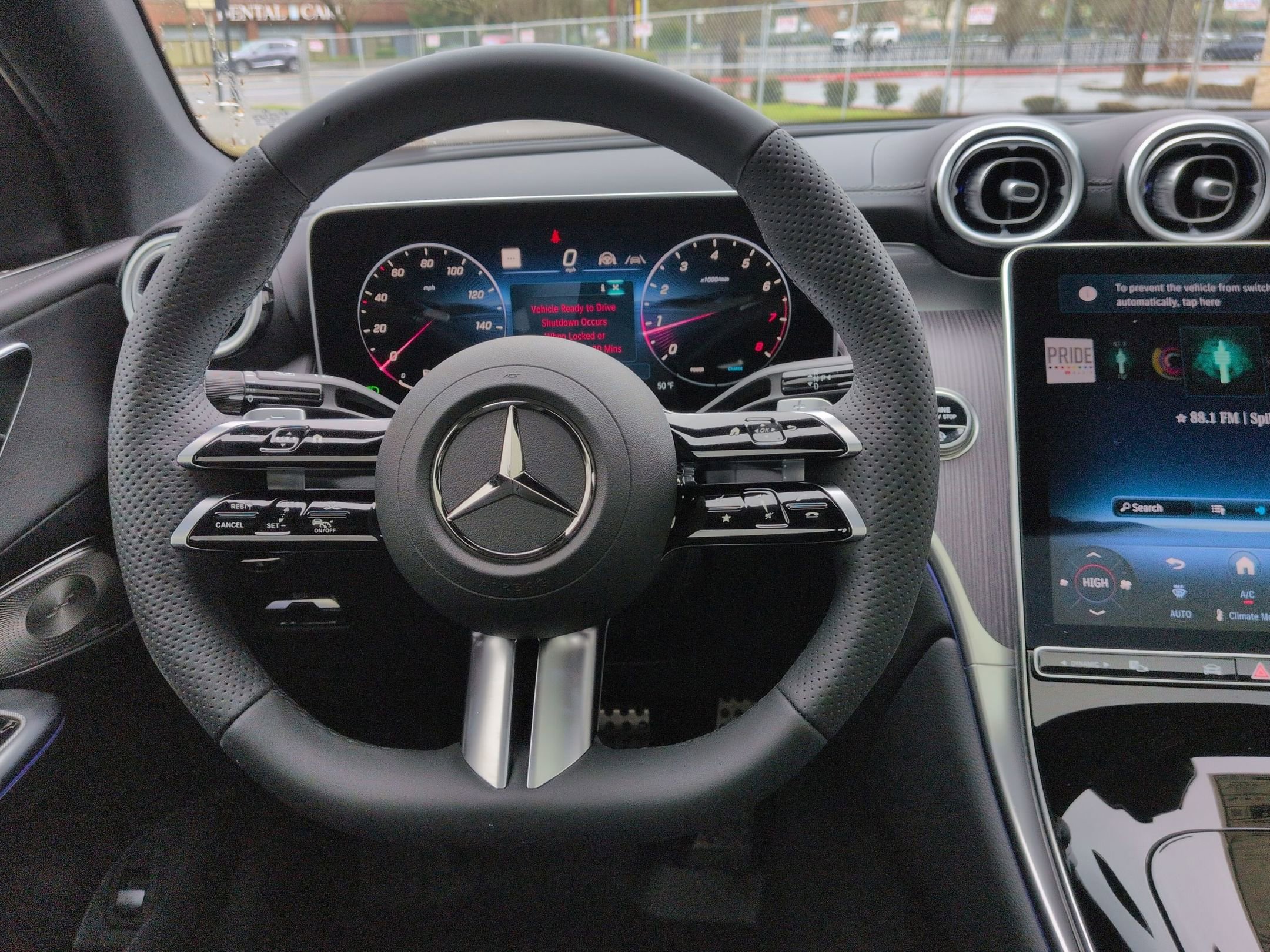 New 2026 Polar White Mercedes-Benz GLC 300 image 60