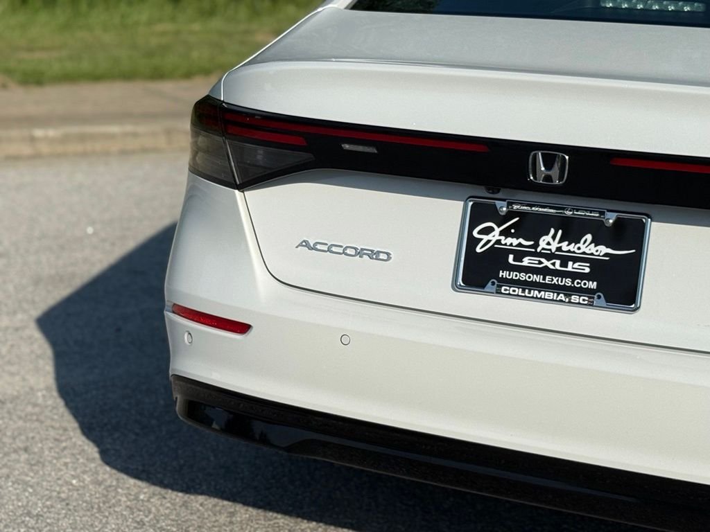 Used 2024  Honda Touring image 12