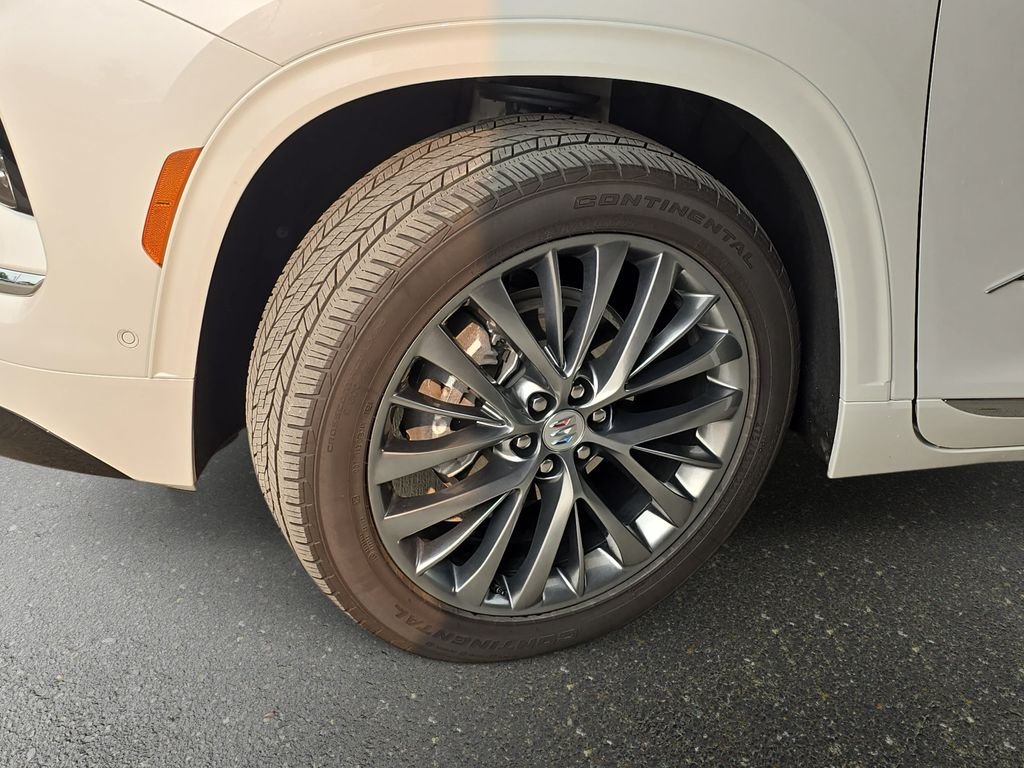 Used 2025 White Buick Avenir image 34