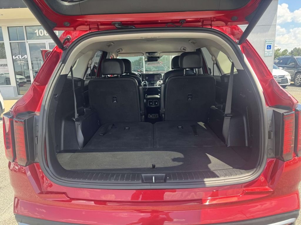 Used 2023 Red Kia EX image 21
