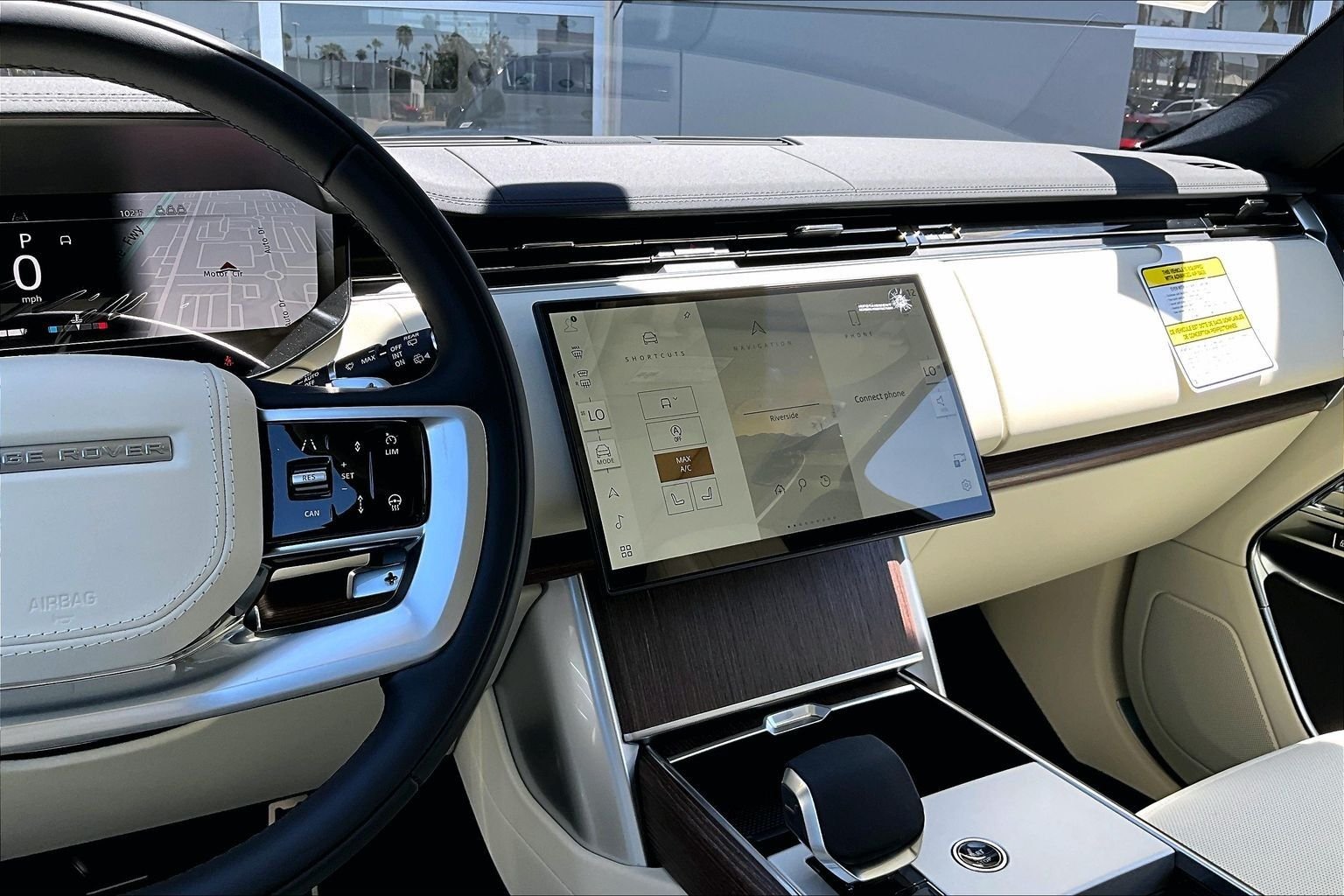 New 2026 Carpathian Grey Land Rover SE image 7