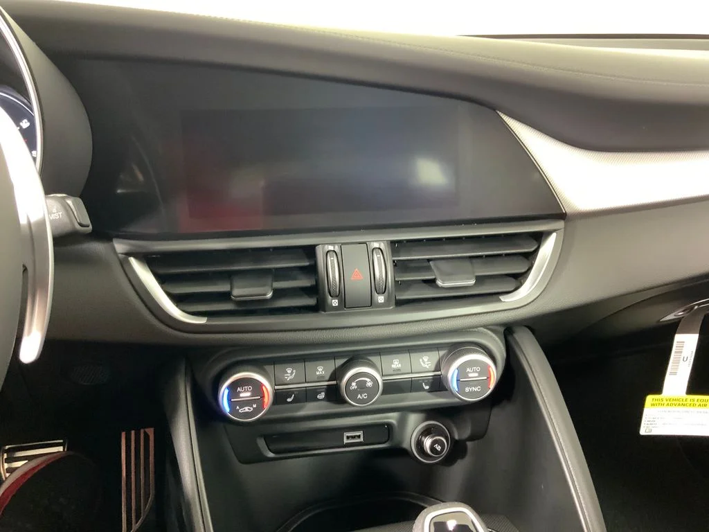 2026 Alfa Romeo Giulia Base - Photo 28