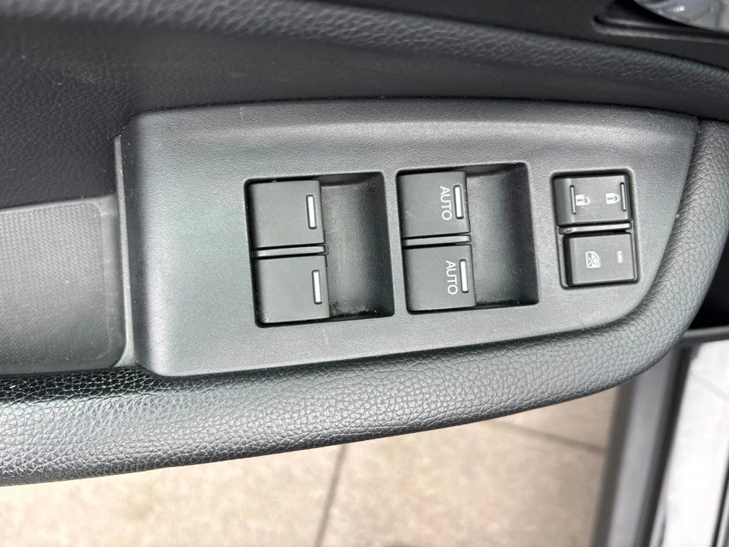 Used 2021 Black Honda EX-L image 14