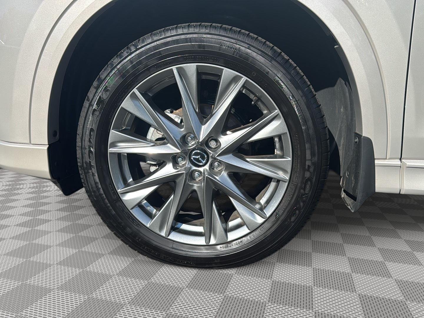 Used 2025 Platinum Quartz Metallic Mazda 2.5 S Premium Plus Package image 23