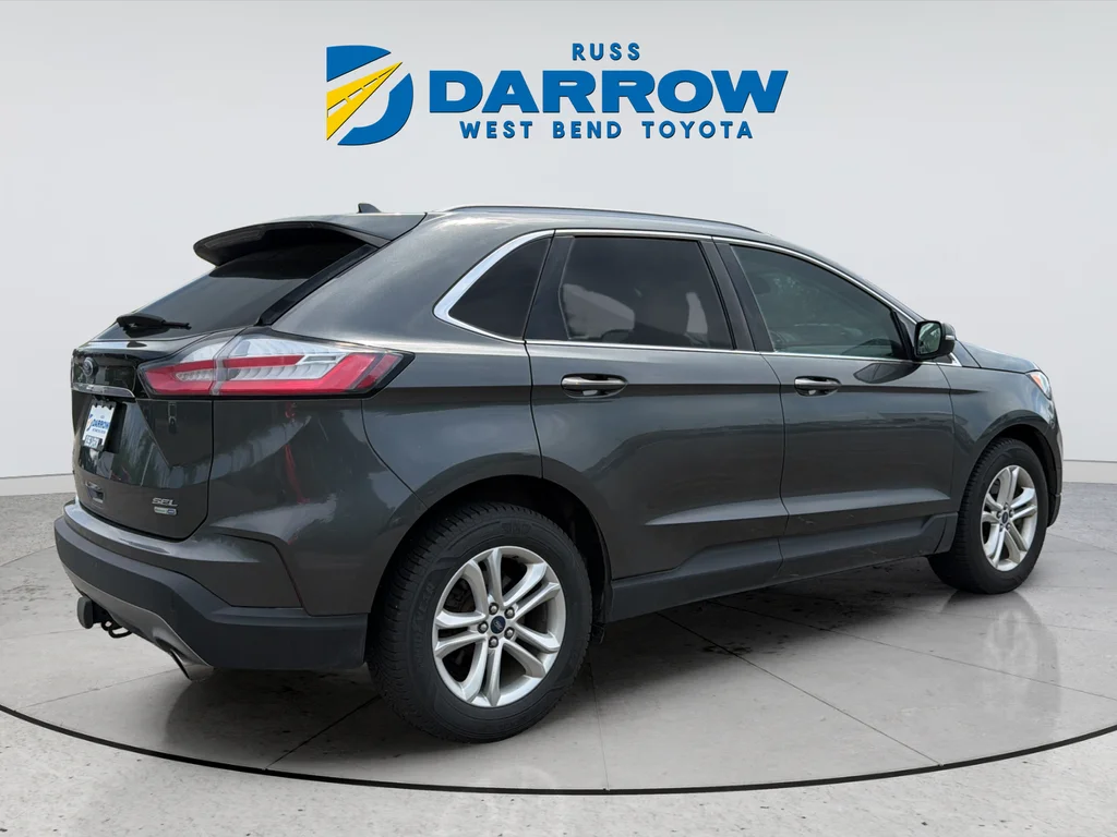 Used 2020 Gray Ford SEL image 4