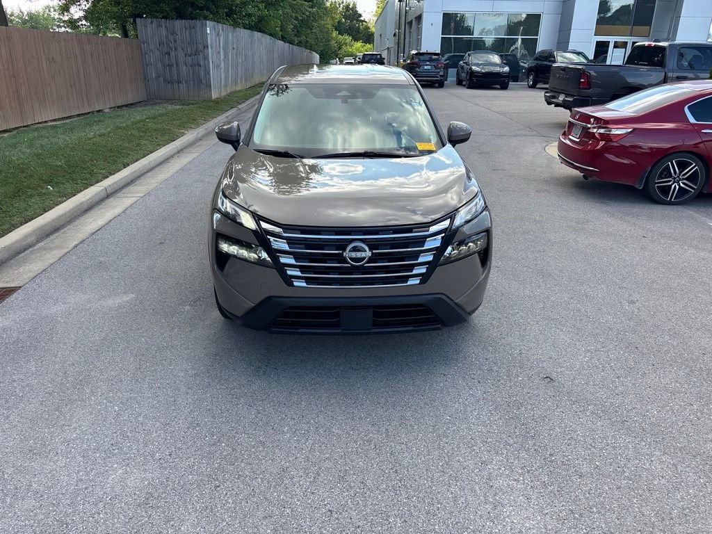 Certified Used 2025 Beige/tan Nissan SV image 8