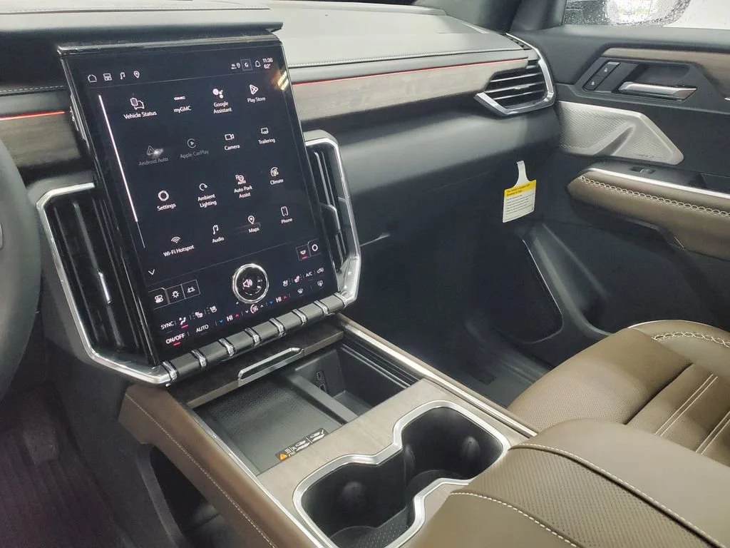 2026 GMC Acadia Denali Ultimate - Photo 19