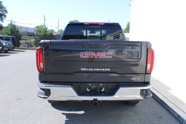 2026 GMC Sierra 1500 SLT - Photo 18