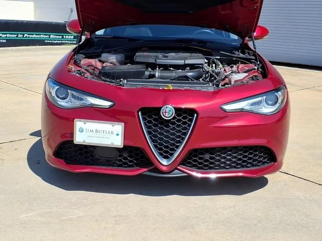 Used 2018  Alfa Romeo Ti Sport image 24