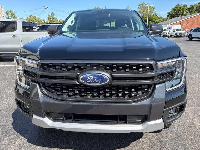 New 2026 Shadow Black Ford XLT image 32