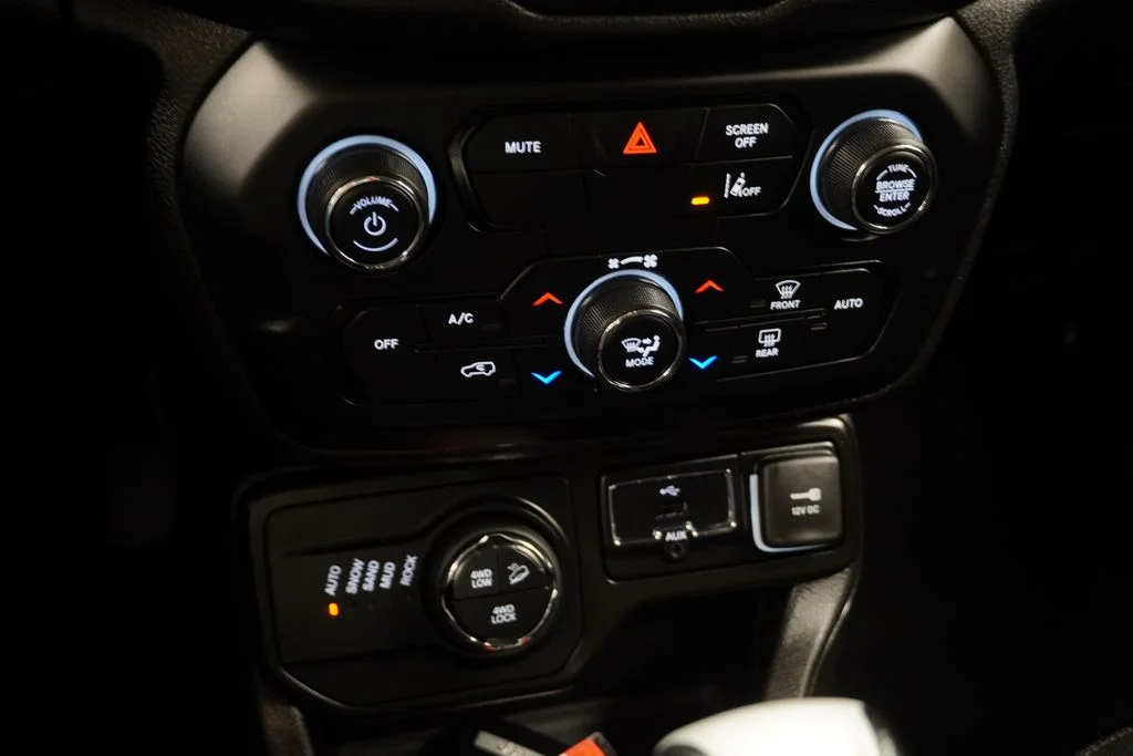 Certified Used 2023 White Jeep Trailhawk image 33