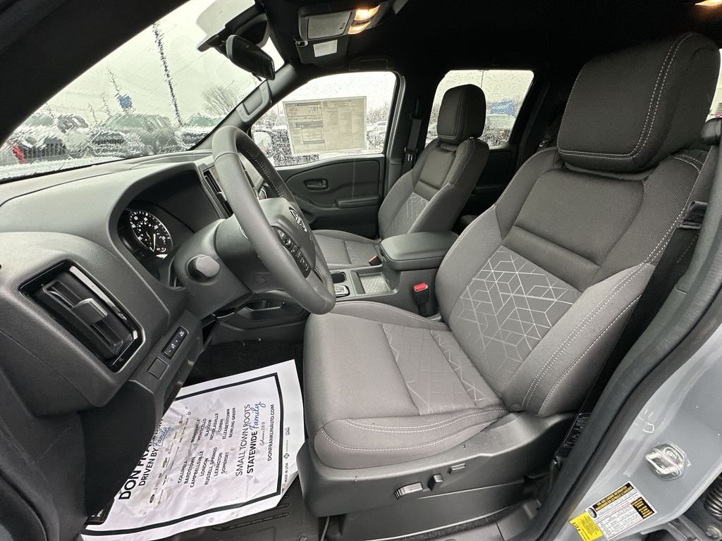2026 Nissan Frontier SV - Photo 11