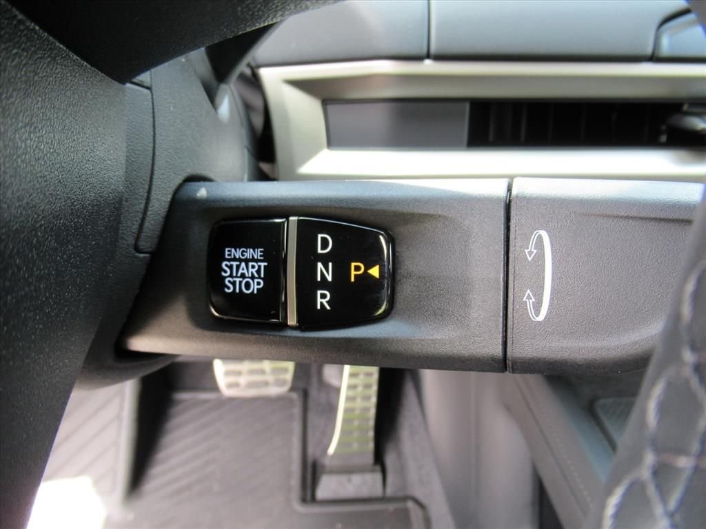 Used 2027 Black Kia SX image 25