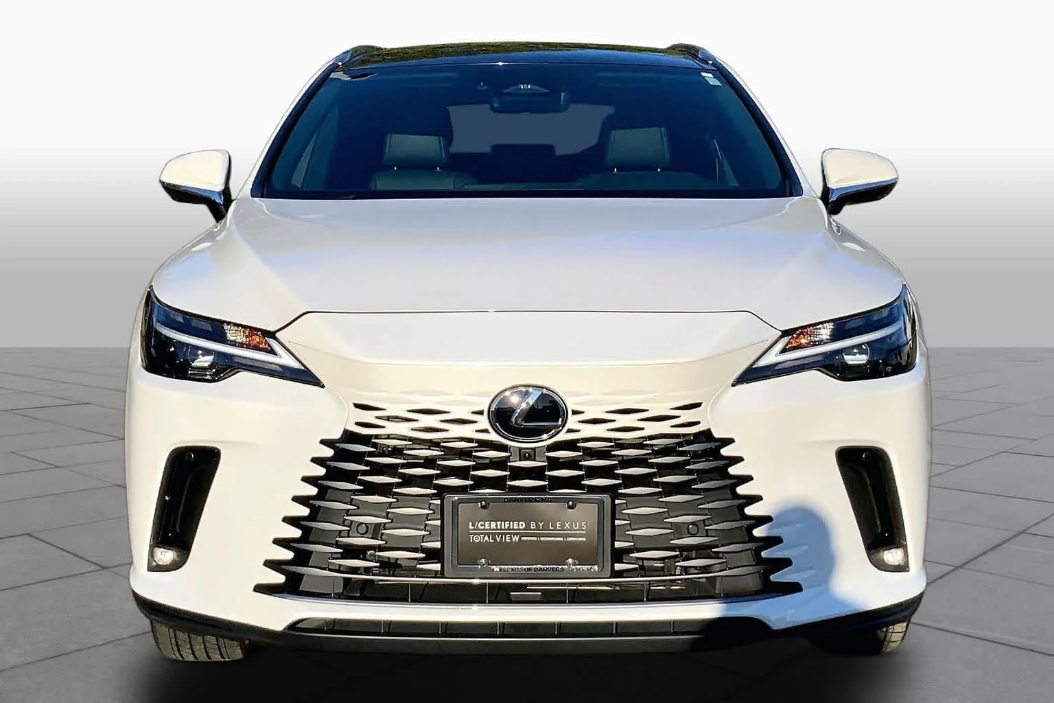 Used 2026 Eminent White Pearl Lexus Premium+ image 3